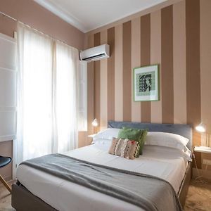 Camera standard con letto king size